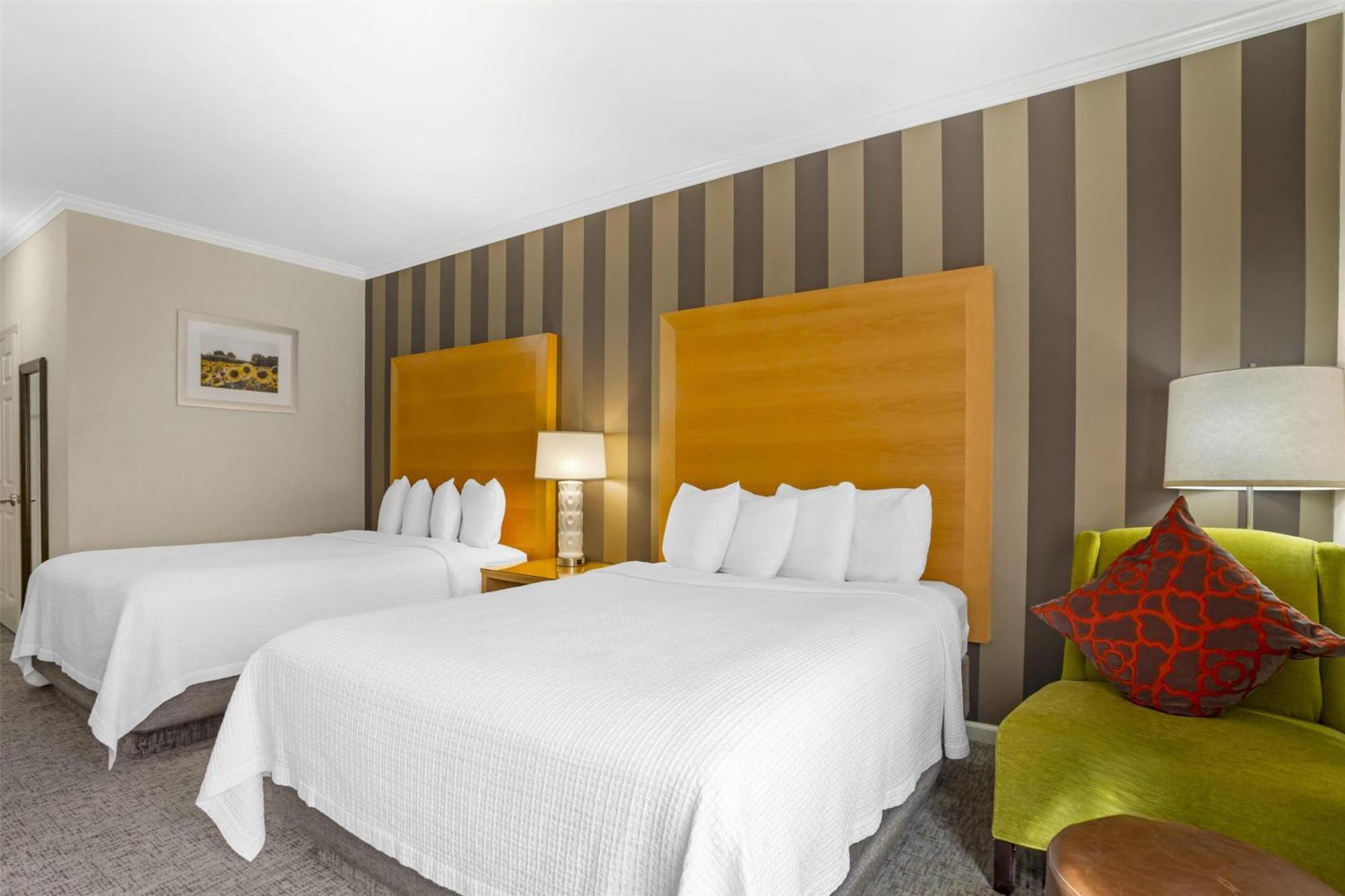 Best Western Plus Dixon Davis Kültér fotó